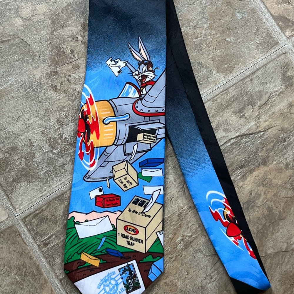 Mens looney tunes Bugs Bunny tie